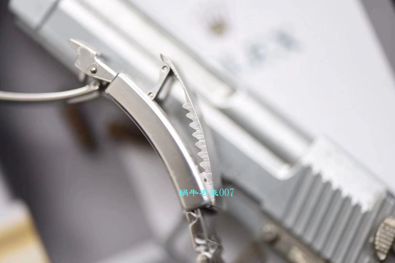 【AR Factory 复刻超级904L精钢渐变蓝鬼王手表】 Rolex 海使型复刻高仿116660-98210 蓝盘 wrist watch  / R381