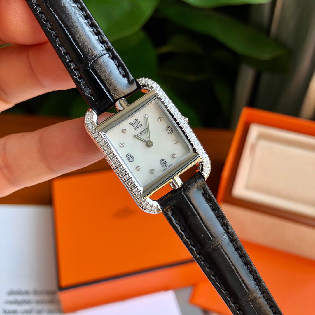 【高端 copy customized 真钻女表】爱马仕CAPE COD系列W044221WW00 wrist watch  / HermA03