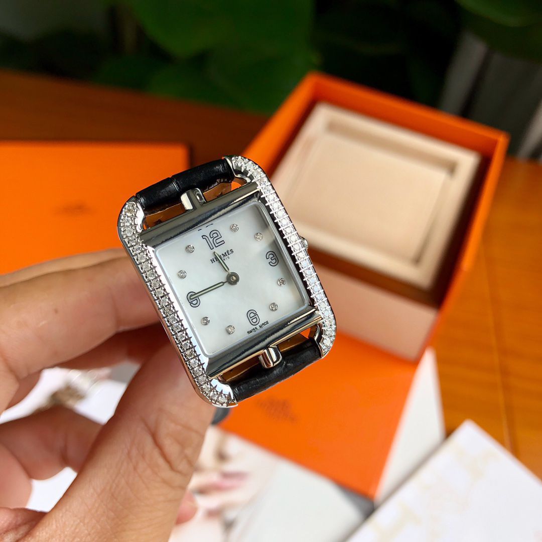 【高端 copy customized 真钻女表】爱马仕CAPE COD系列W044221WW00 wrist watch  / HermA03