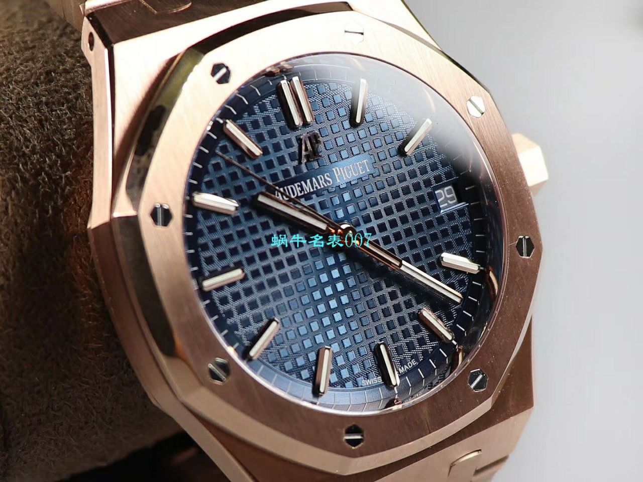 【OM Factory Audemars Piguet复刻高仿表】Audemars Piguet 皇家橡树系列15500OR.OO.1220OR.01，15500OR.OO.D002CR.01 wrist watch  / AP181