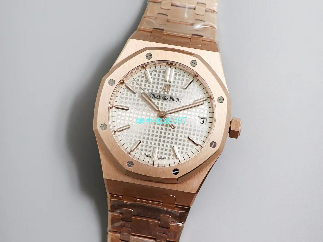 【OM Factory Audemars Piguet复刻高仿表】Audemars Piguet 皇家橡树系列15500OR.OO.1220OR.01，15500OR.OO.D002CR.01 wrist watch  / AP181