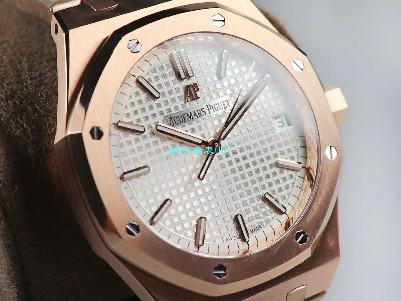 【OM Factory Audemars Piguet复刻高仿表】Audemars Piguet 皇家橡树系列15500OR.OO.1220OR.01，15500OR.OO.D002CR.01 wrist watch  / AP181