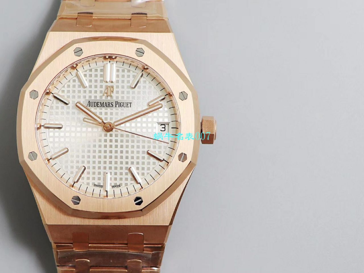 【OM Factory Audemars Piguet复刻高仿表】Audemars Piguet 皇家橡树系列15500OR.OO.1220OR.01，15500OR.OO.D002CR.01 wrist watch  / AP181