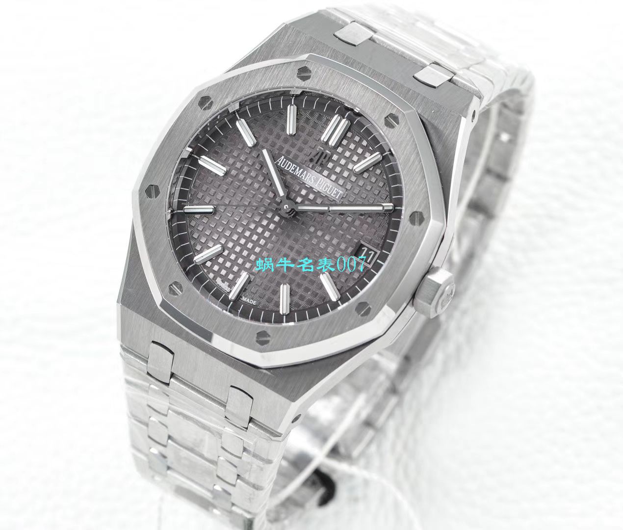 【OM Factory 复刻高仿表】Audemars Piguet 皇家橡树系列15500ST.OO.1220ST.01，15500ST.OO.1220ST.02，15500ST.OO.1220ST.03 wrist watch  / AP180