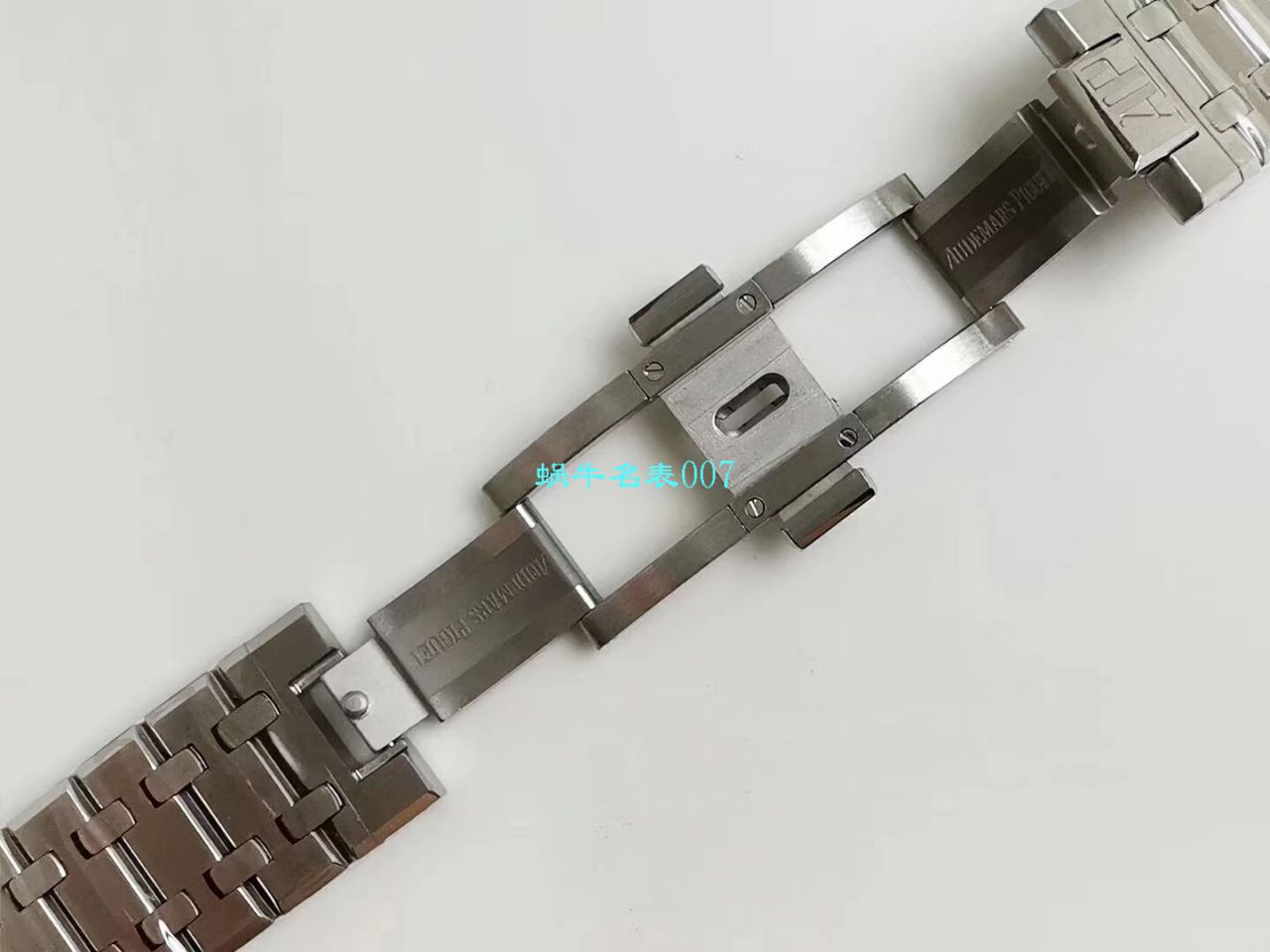 【OM Factory 复刻高仿表】Audemars Piguet 皇家橡树系列15500ST.OO.1220ST.01，15500ST.OO.1220ST.02，15500ST.OO.1220ST.03 wrist watch  / AP180