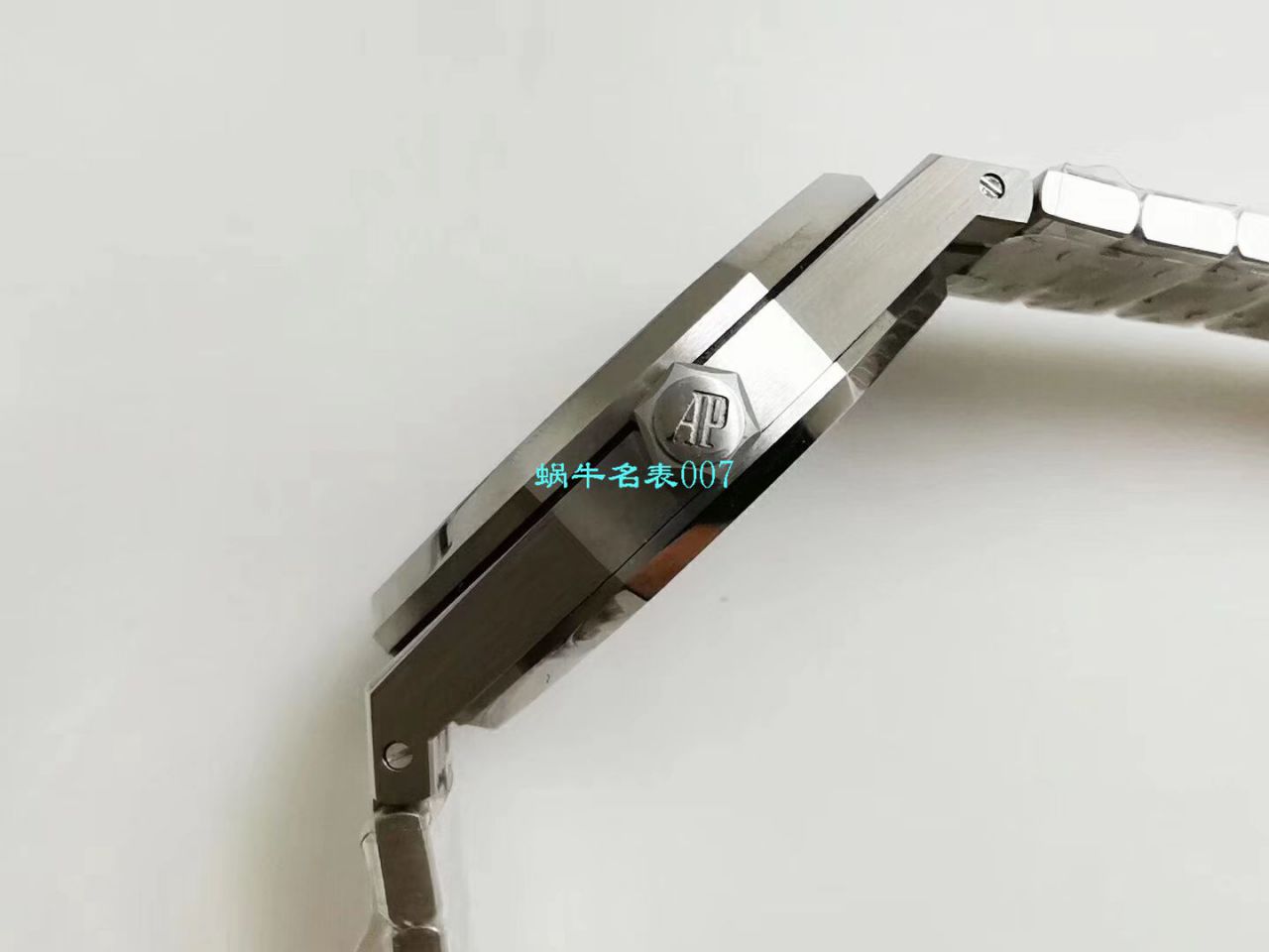 【OM Factory 复刻高仿表】Audemars Piguet 皇家橡树系列15500ST.OO.1220ST.01，15500ST.OO.1220ST.02，15500ST.OO.1220ST.03 wrist watch  / AP180