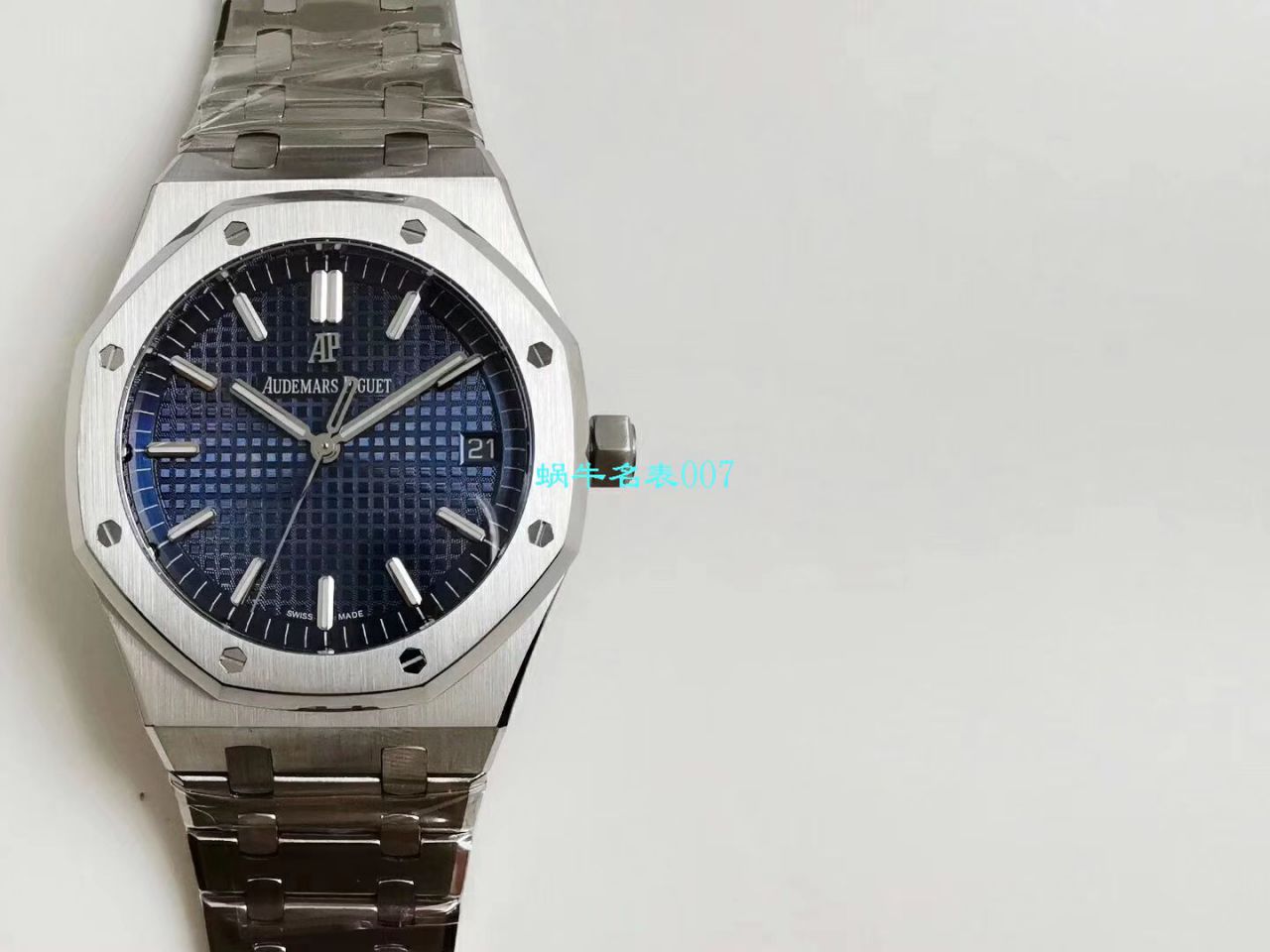 【OM Factory 复刻高仿表】Audemars Piguet 皇家橡树系列15500ST.OO.1220ST.01，15500ST.OO.1220ST.02，15500ST.OO.1220ST.03 wrist watch  / AP180