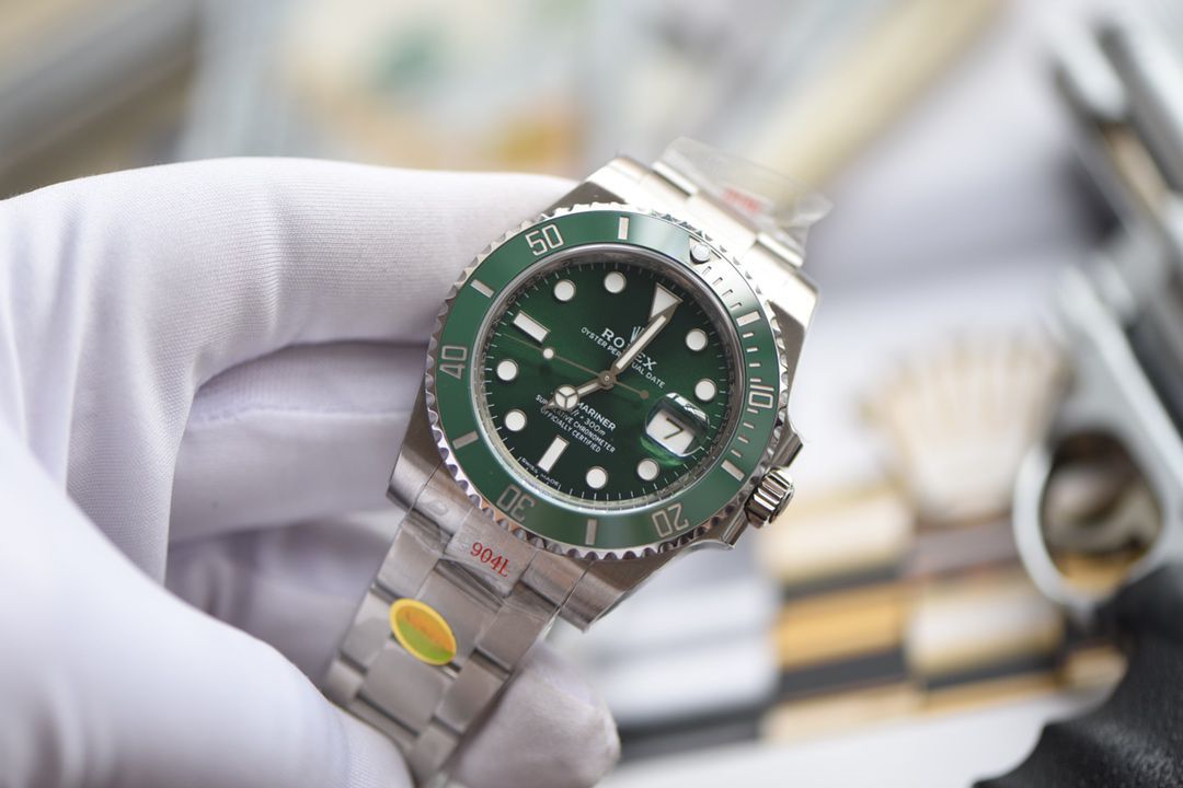 【 Video analysis 最完‎美复刻高仿​Rolex Submariner ‎SUBN Factory V10升​级版】 Rolex  Submariner 型系列116610LV-97200绿盘 wrist watch  / R392