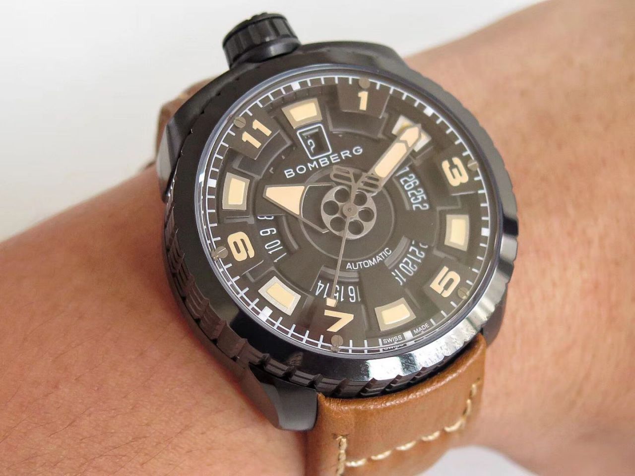 BB FACTORY 巧思之作【一表两用 奇思妙构】BBF出品BOMBERG BOLD系列 wrist watch 劲酷登场， / BB002