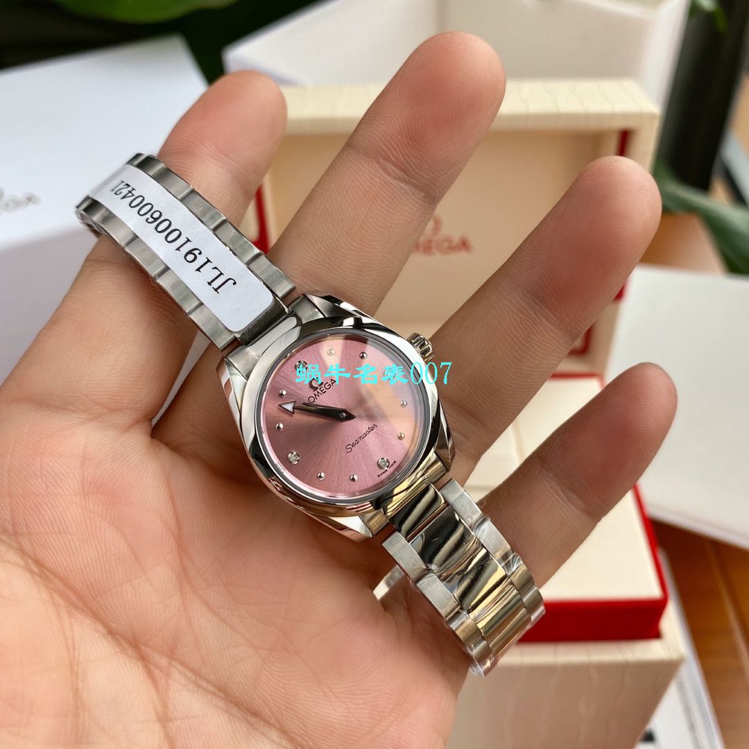【渠道原单专柜爆款，独家首发！Aqua Terra女士 wrist watch 环镶璀璨美钻⁠】OMEGA Seamaster 系列220.10.28.60.54.001 wrist watch  / M627