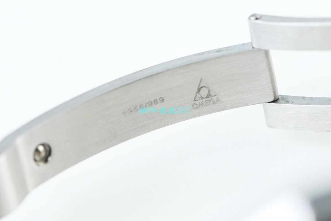 OM Factory OMEGA赛车计时码表【SPEEDMASTER】超霸复刻高仿手表329.30.44.51.01.002，329.33.44.51.01.001 wrist watch  / M633