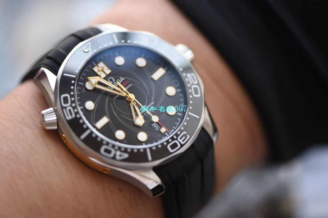 VS Factory 爆品 top 复刻高仿OMEGA Seamaster 300米潜水表詹姆斯·邦德007，每个男人心中都有一个007梦 / M636