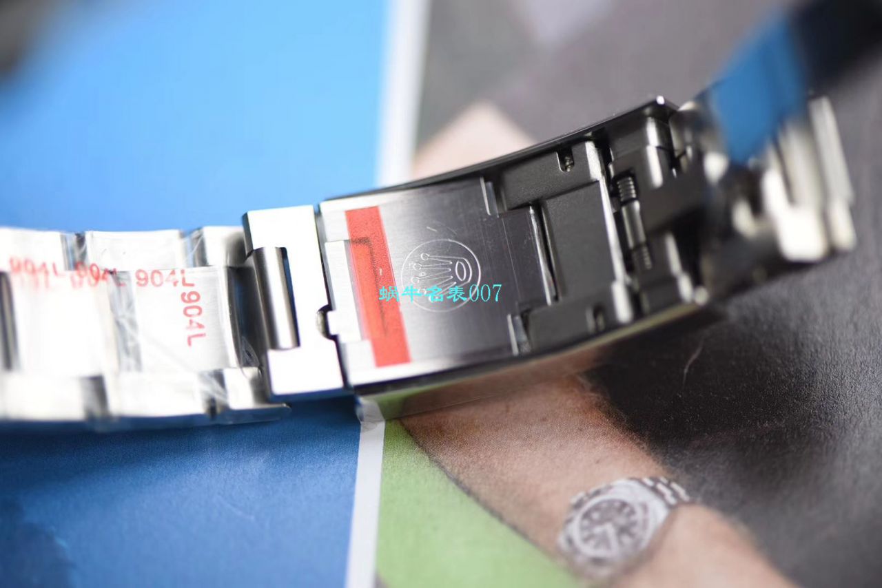 【 Video analysis 超级神器】N Factory 复刻最新904L复刻高仿超级渐变蓝鬼王～ Rolex m126660-0002手表 / R500