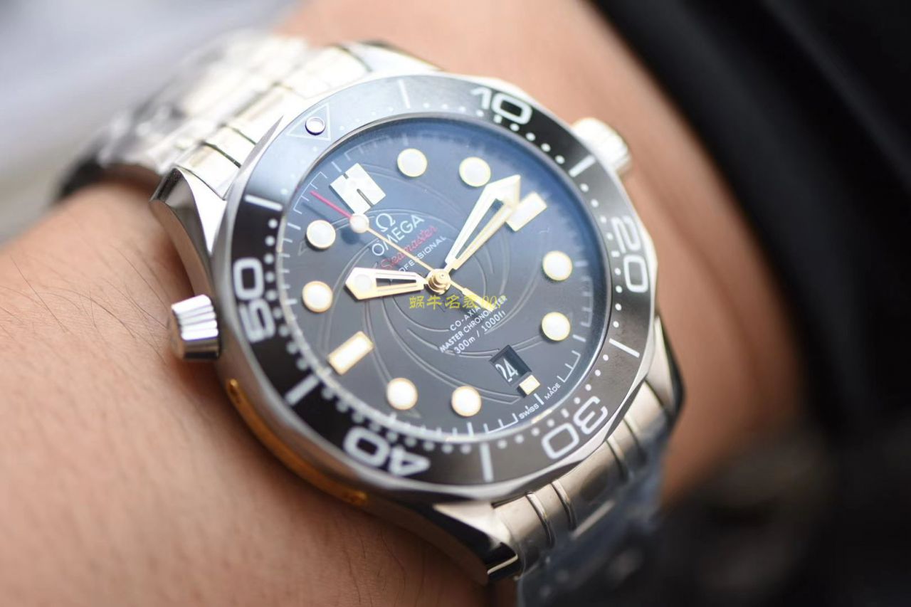 【VS Factory 最新詹姆斯邦德007限量版《女王密使》钢带款】OMEGA Seamaster 系列210.22.42.20.01.004 wrist watch  / M637
