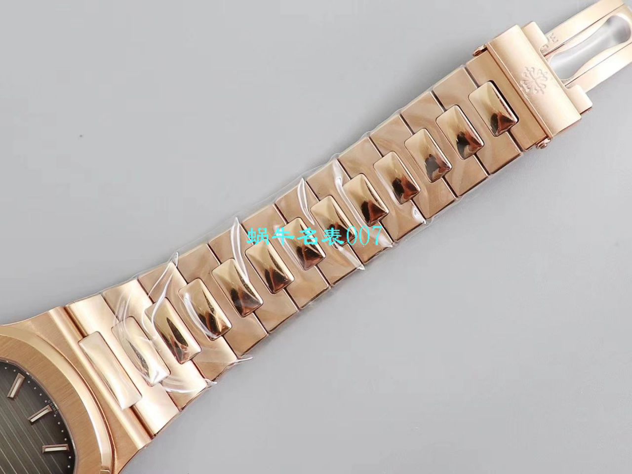 【PPF Factory  Nautilus 复刻高仿 Best 版本手表V2价格】 PATEK PHILIPPE 运动系列5711/1R-001 wrist watch  / BD253