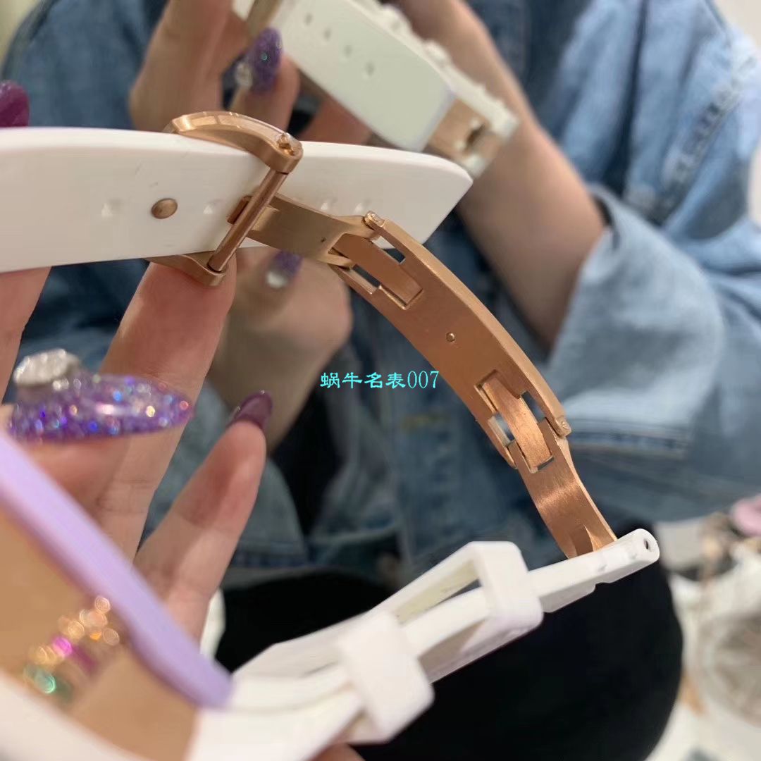  RICHARD MILLE 糖果棉花糖复刻女表！RM 07 bon bon系列最稀有的作品！ / RM-07