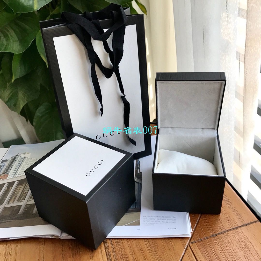 硬货来袭渠道原单，独家Gucci骚粉色水鬼新款 wrist watch ！40MM 男女均可戴 