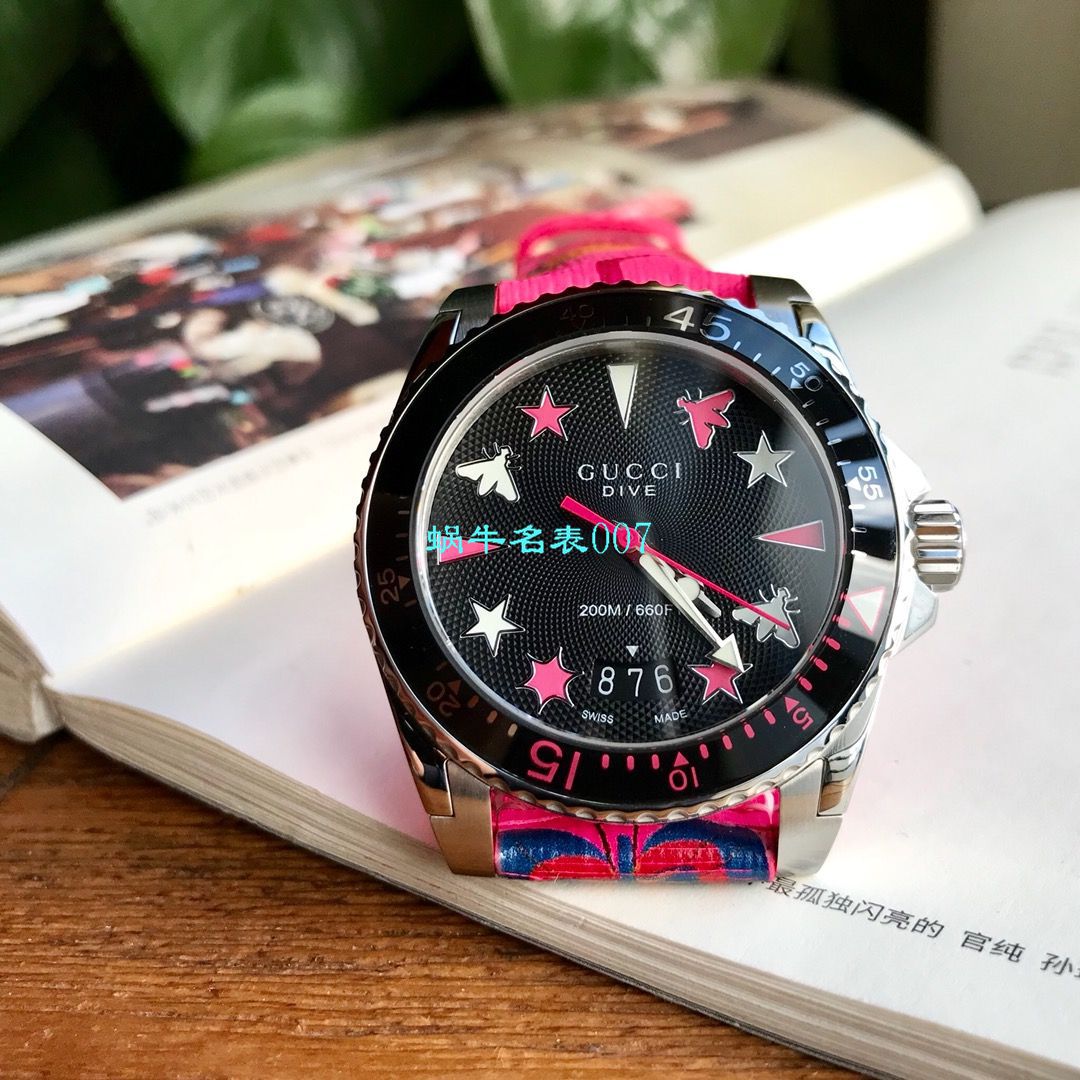 硬货来袭渠道原单，独家Gucci骚粉色水鬼新款 wrist watch ！40MM 男女均可戴 