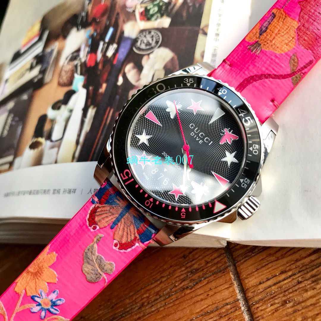 硬货来袭渠道原单，独家Gucci骚粉色水鬼新款 wrist watch ！40MM 男女均可戴 