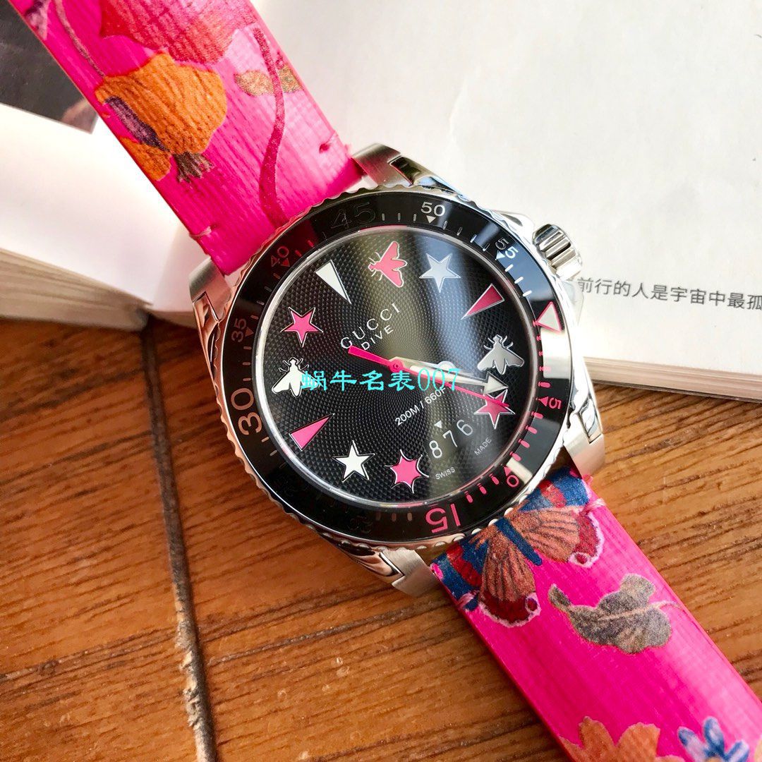 硬货来袭渠道原单，独家Gucci骚粉色水鬼新款 wrist watch ！40MM 男女均可戴 