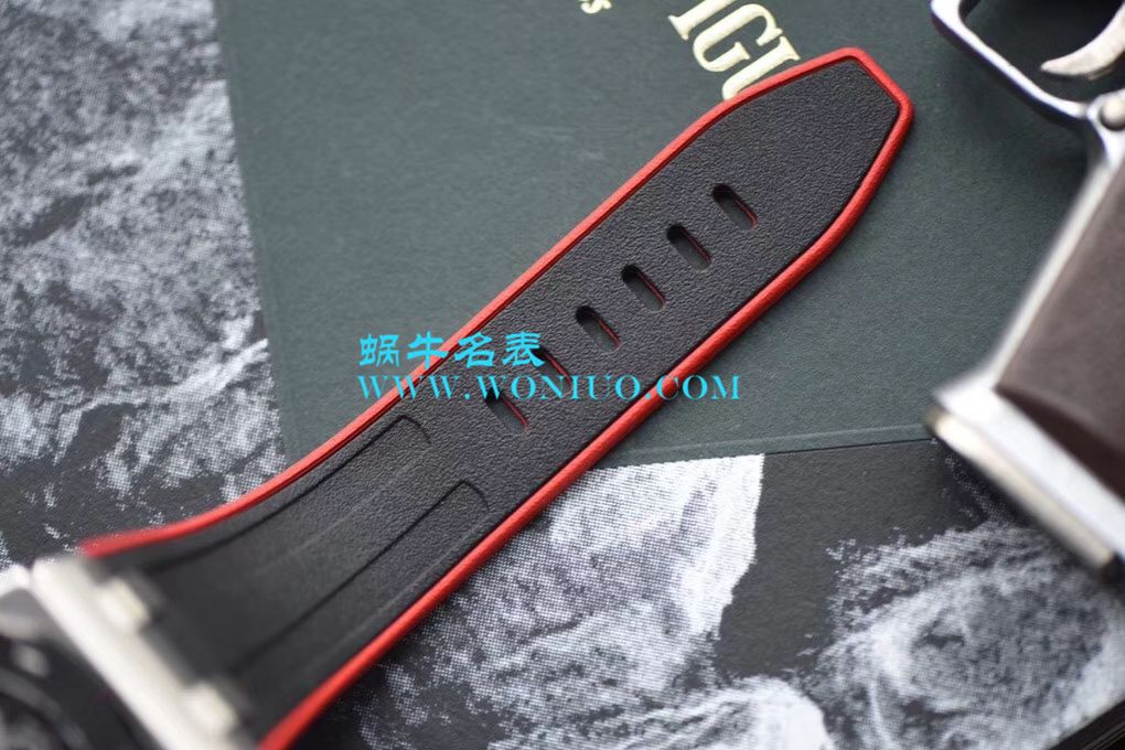 视频讲解JF Factory 哪个 Factory 的Audemars Piguet  Best  top 复刻高仿Audemars Piguet  Royal Oak Offshore 系列26470SO.OO.A002CA.01 wrist watch  / AP136JF