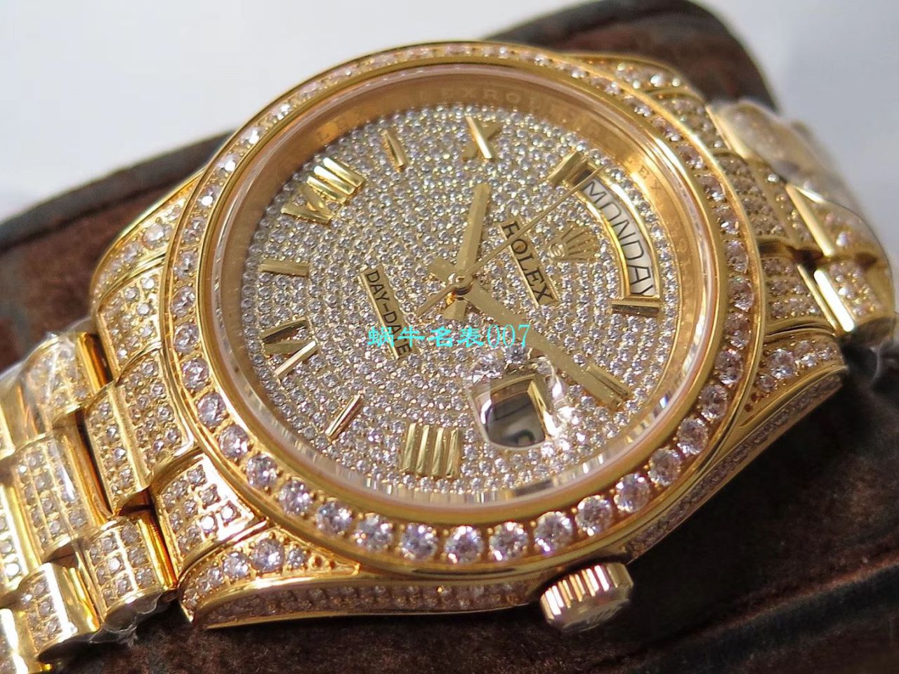 TW Factory 超A高仿 Rolex 帝皇版最豪Day date II系列 Day-Date 型密镶钻特别款 wrist watch  / R355
