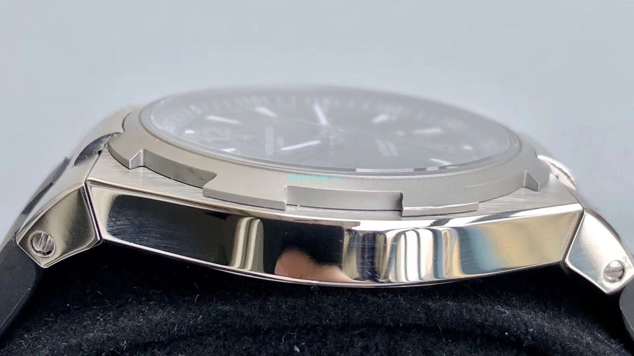 8F Factory 官网复刻高仿Vacheron Constantin   Overseas 系列47040/B01A-9093 wrist watch  / JS216