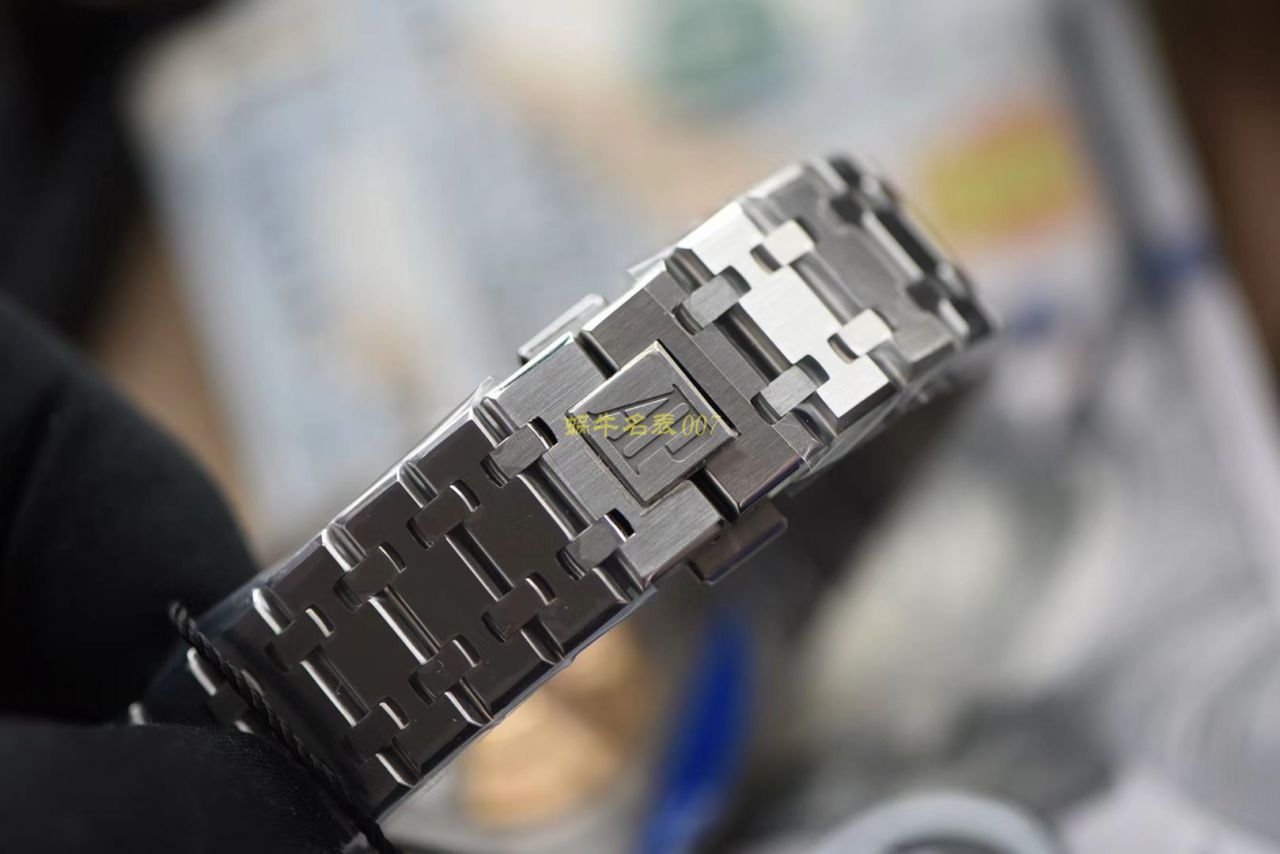 ZF Factory 官网 top 复刻表Audemars Piguet 皇家橡树高仿15400ST.OO.1220ST.03 wrist watch  / AP183