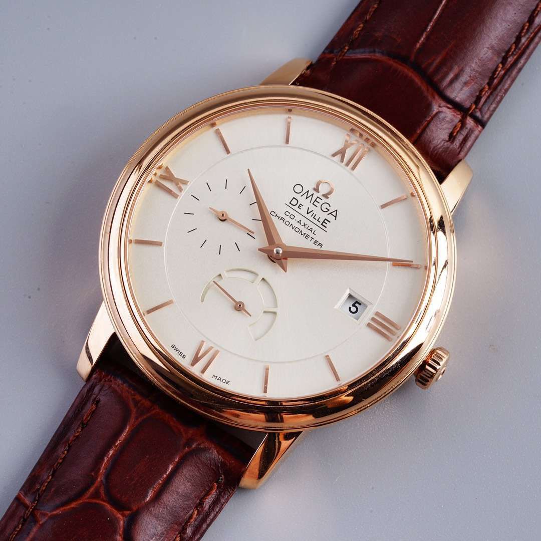 TWOMEGA碟飞一比一高仿复刻手表424.53.40.21.04.001 wrist watch  / M321