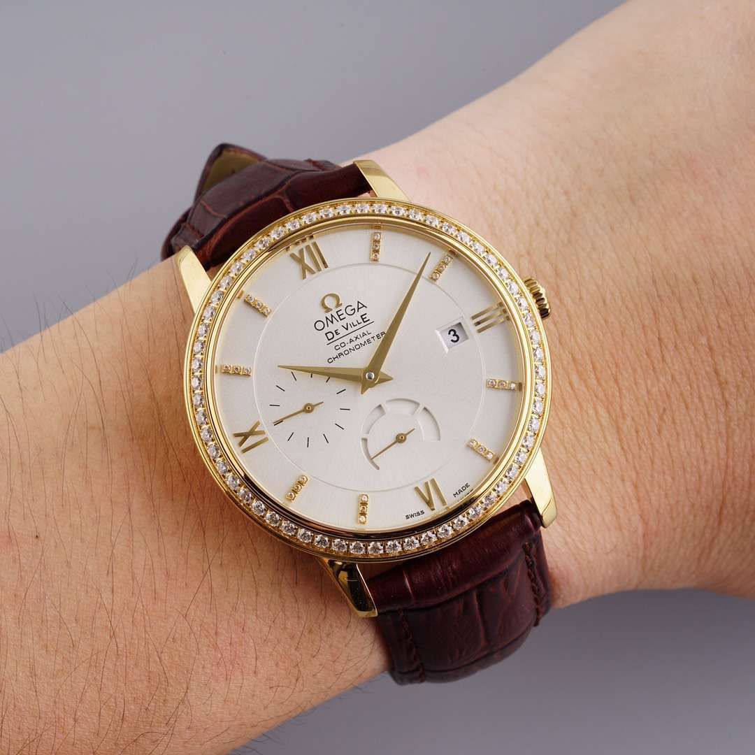 TWOMEGA碟飞一比一高仿复刻手表424.53.40.21.04.001 wrist watch  / M321