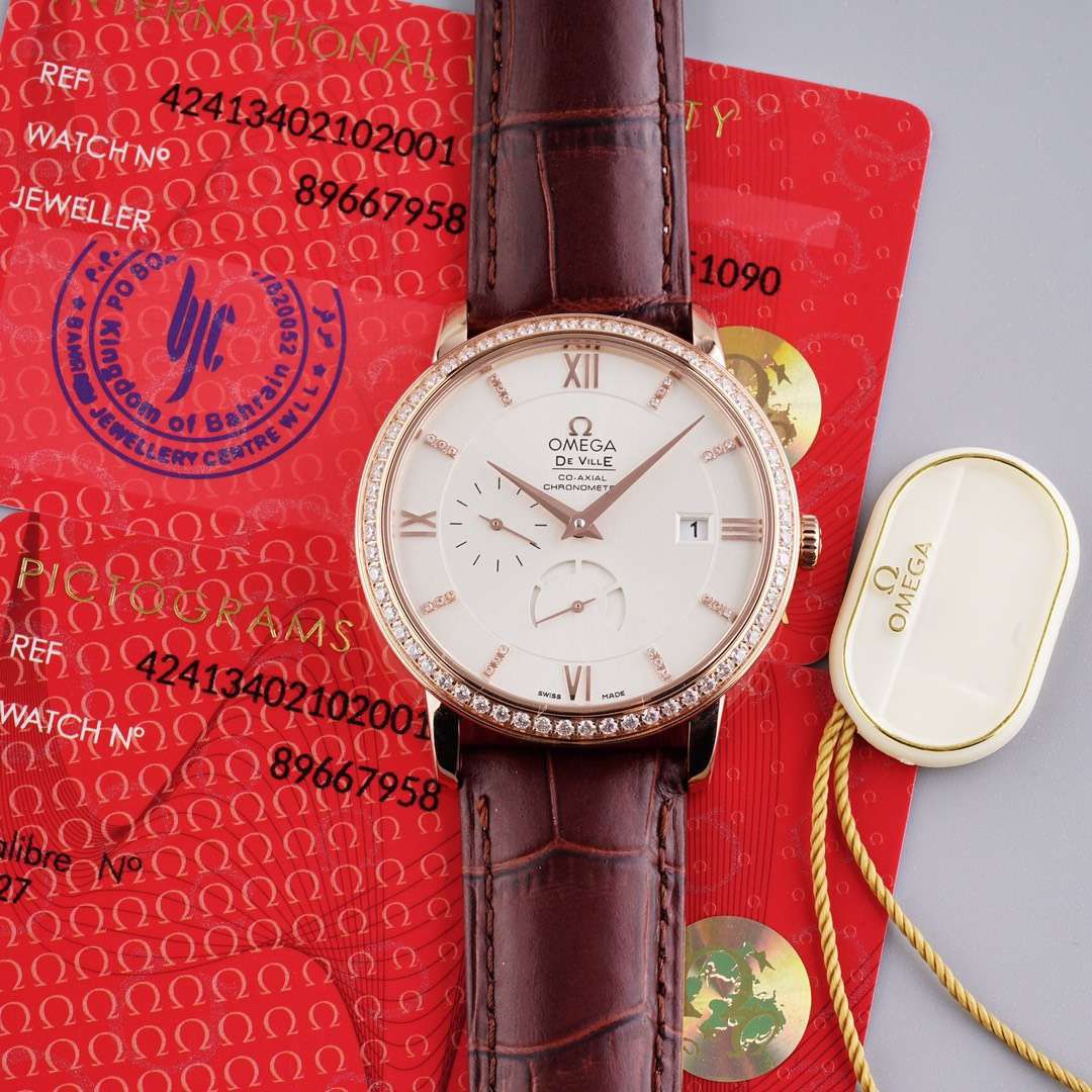 TWOMEGA碟飞一比一高仿复刻手表424.53.40.21.04.001 wrist watch  / M321