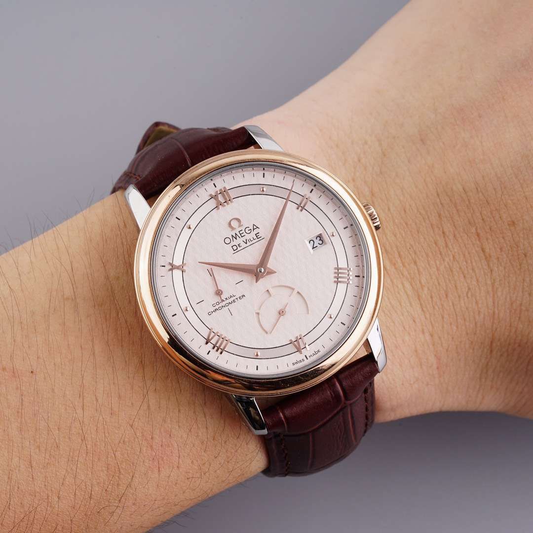 TWOMEGA碟飞一比一高仿复刻手表424.53.40.21.04.001 wrist watch  / M321