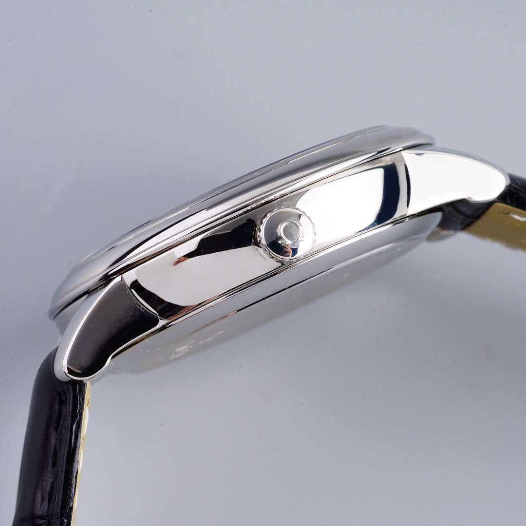 TWOMEGA碟飞一比一高仿复刻手表424.53.40.21.04.001 wrist watch  / M321