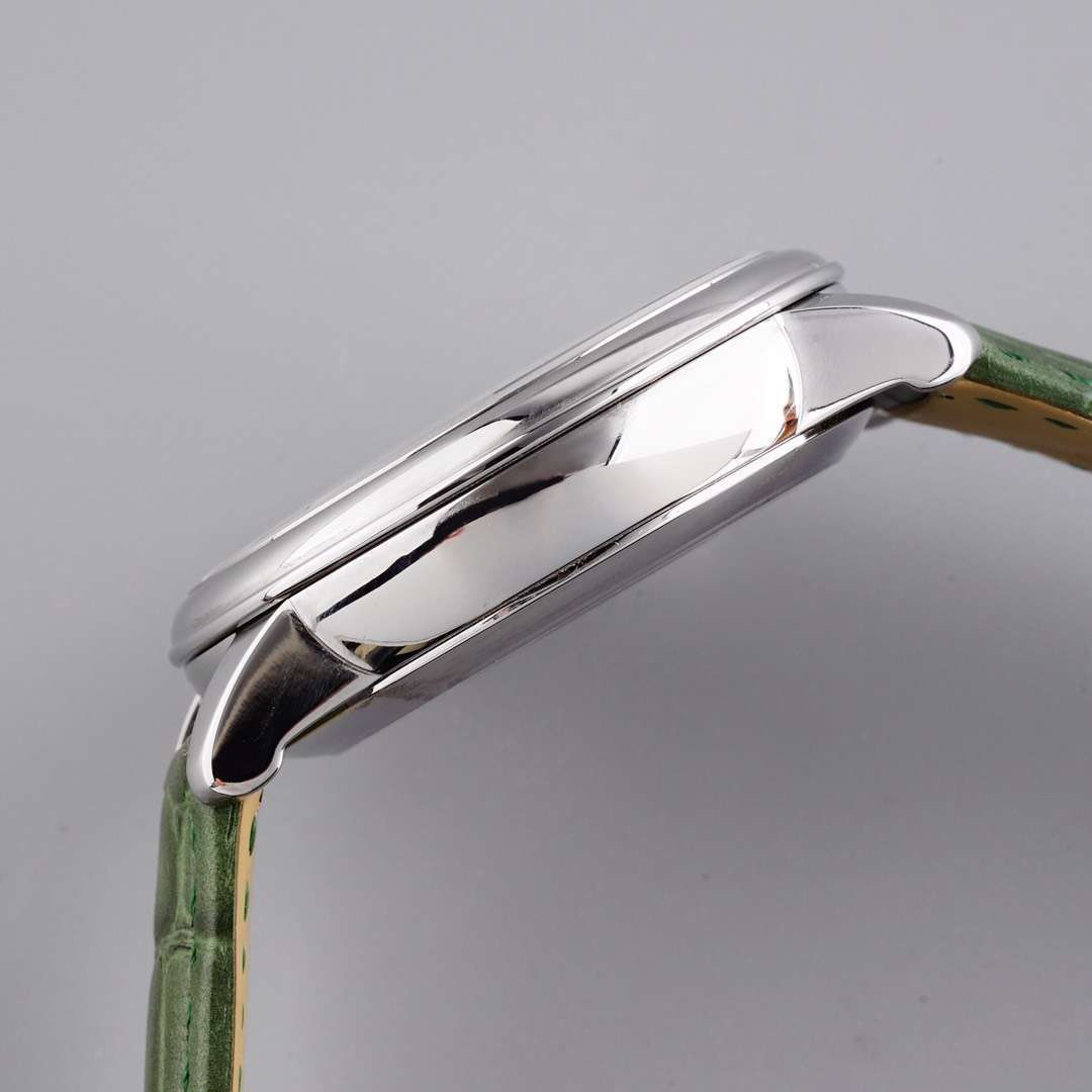 TWOMEGA碟飞一比一高仿复刻手表424.53.40.21.04.001 wrist watch  / M321