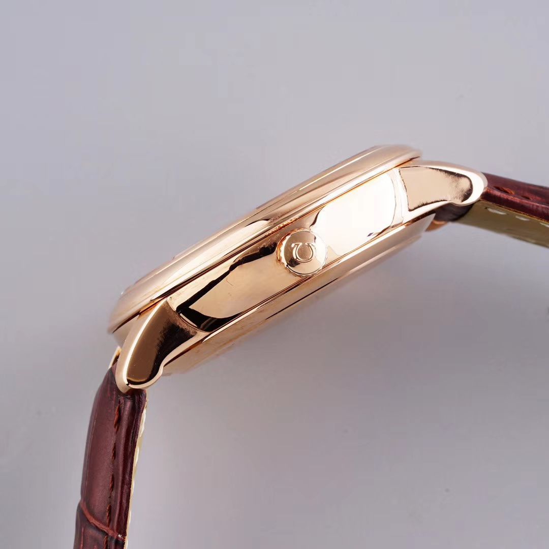 TWOMEGA碟飞一比一高仿复刻手表424.53.40.21.04.001 wrist watch  / M321