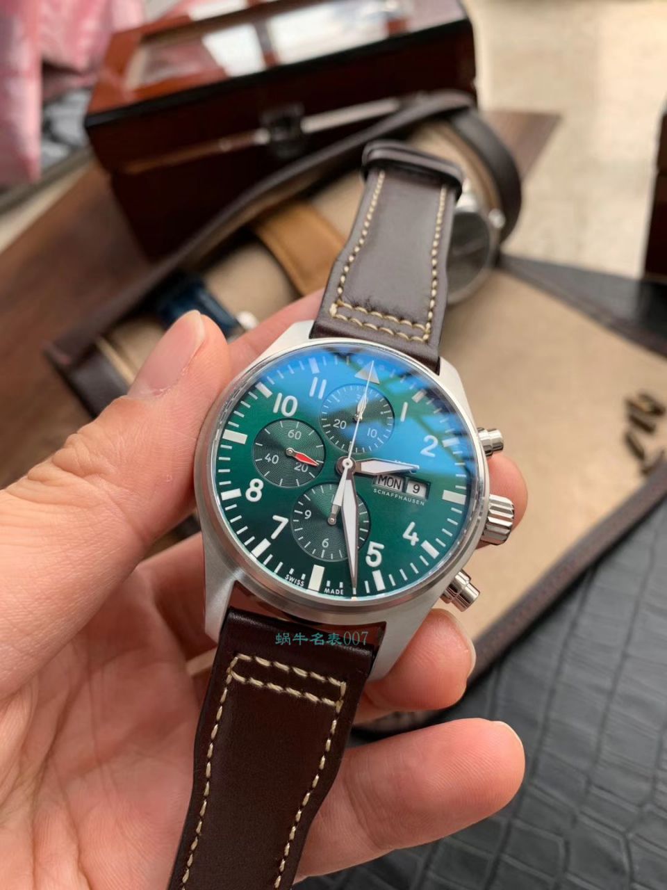 【视频测评新‎款首发‎！硬货！渠‎道出‎口订​单​！原单】IWC IWC 表飞行员系列IW377726 wrist watch  / WG511
