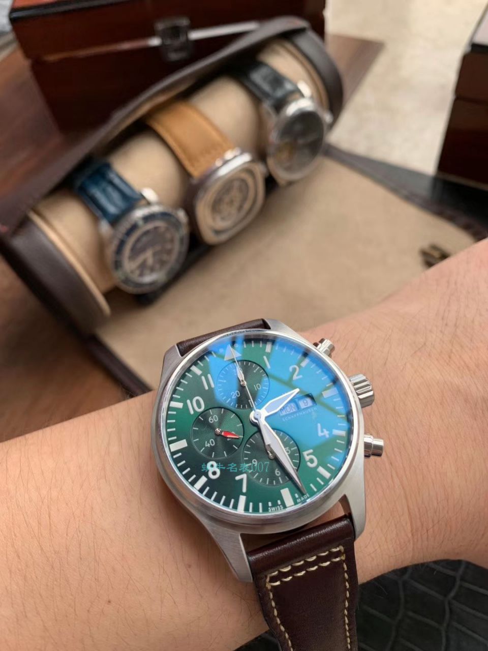 【视频测评新‎款首发‎！硬货！渠‎道出‎口订​单​！原单】IWC IWC 表飞行员系列IW377726 wrist watch  / WG511
