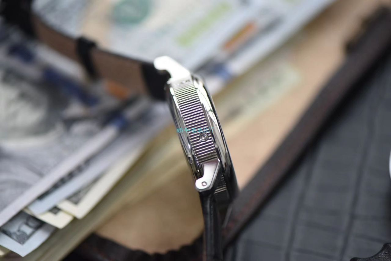  Video analysis  Breguet 经典复杂系列多功能月相 wrist watch  / BZ059