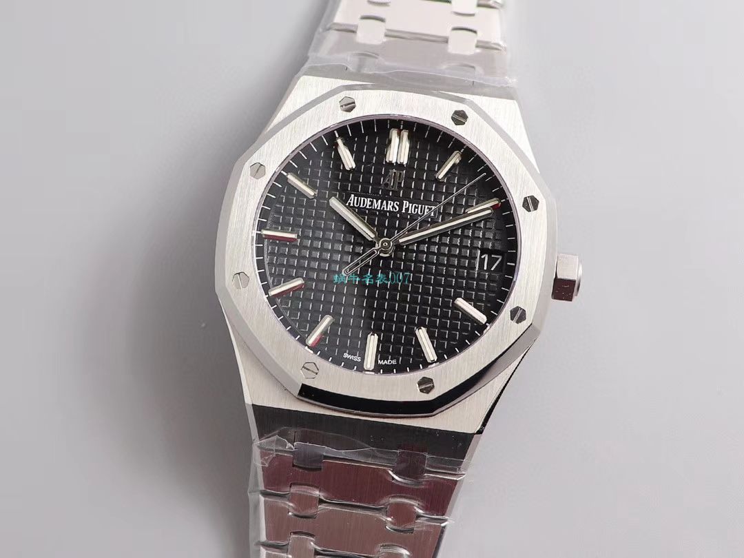 ZF Factory  top 复刻Audemars Piguet 皇家橡树系列高仿15500ST.OO.1220ST.01 wrist watch  / AP186