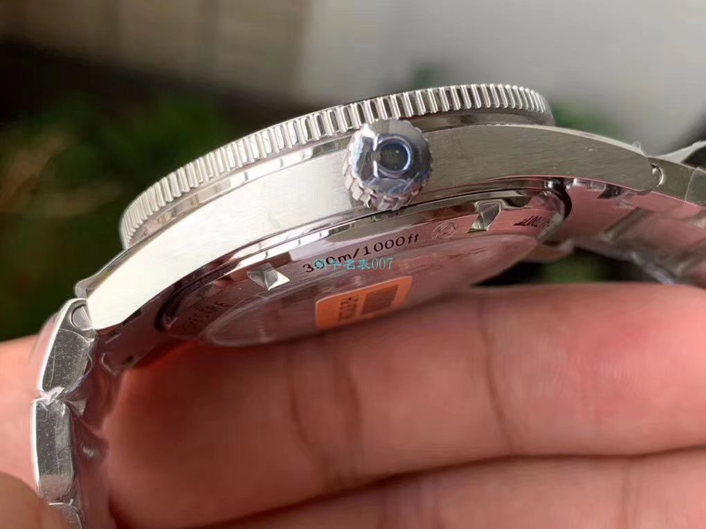 VS Factory  top 复刻高仿OMEGA幽灵党007限量版V2版本 Seamaster 300米233.32.41.21.01.001，233.30.41.21.01.001 / M679