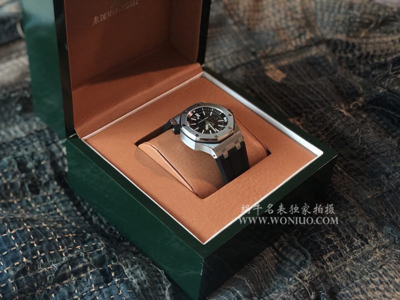  Video analysis JF Factory 官网V9S最新APAudemars Piguet  Royal Oak Offshore 高仿15703ST.OO.A002CA.01 wrist watch  / JF AP 15703