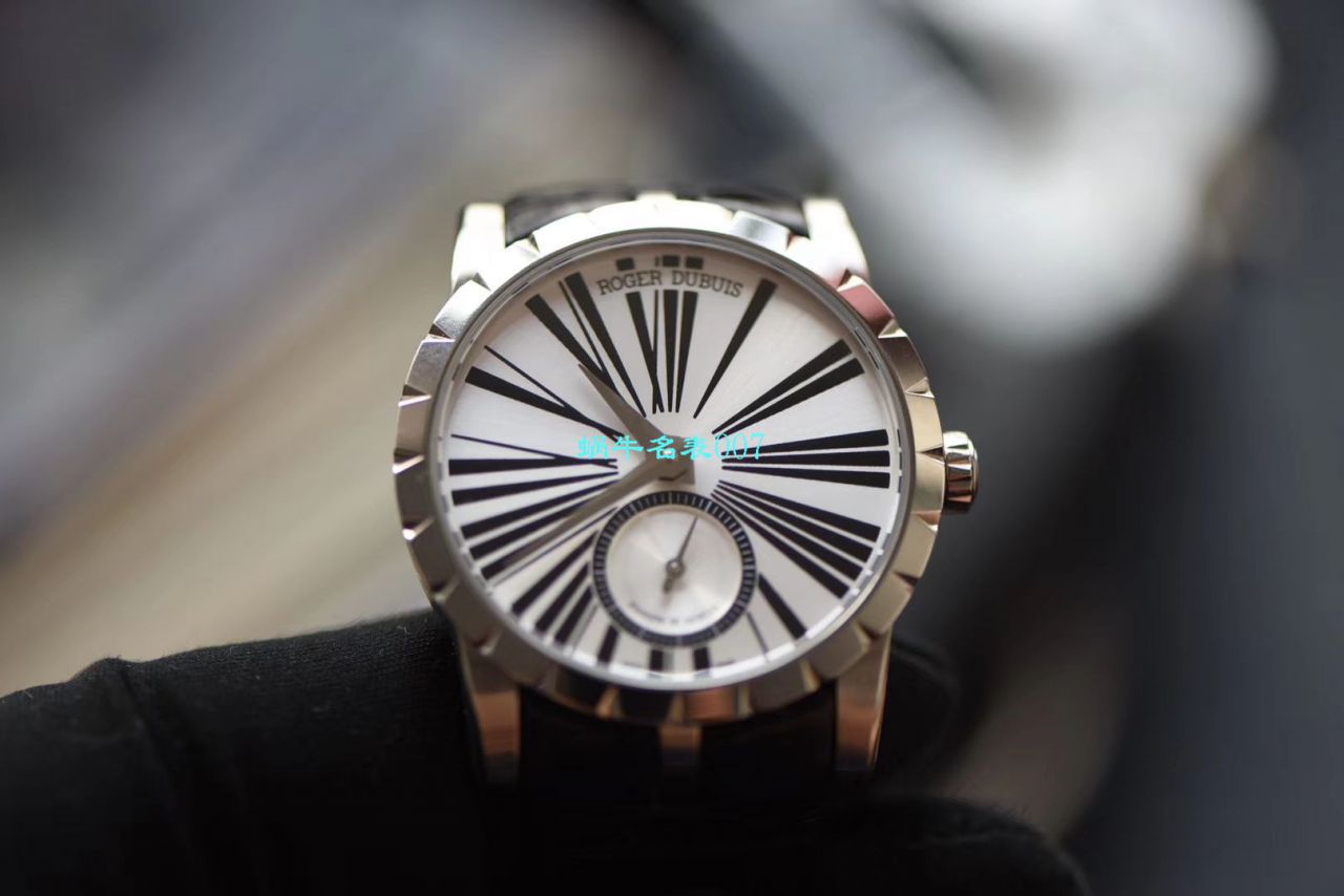  Video analysis PF Factory 超A高仿Roger DubuisRoger Dubuis王者系列36毫米女表RDDBEX0355 / LJ070