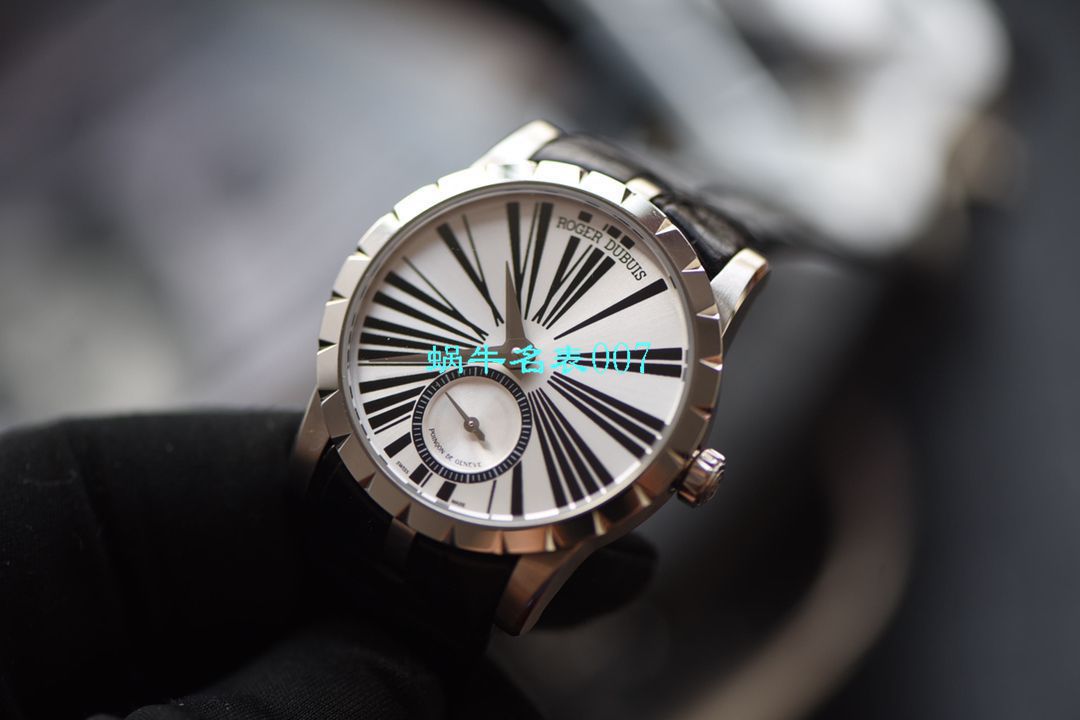  Video analysis PF Factory 超A高仿Roger DubuisRoger Dubuis王者系列36毫米女表RDDBEX0355 / LJ070