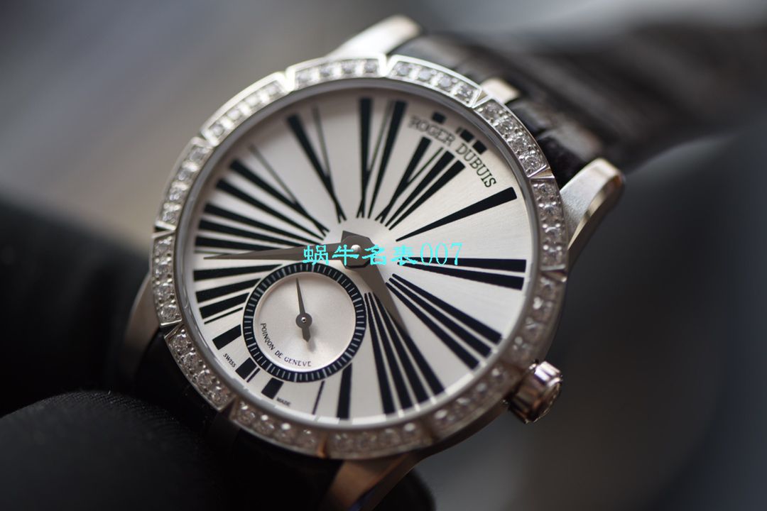  Video analysis PF Factory 超A高仿Roger DubuisRoger Dubuis王者系列36毫米女表RDDBEX0355 / LJ070