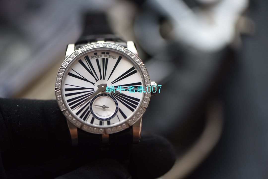  Video analysis PF Factory 超A高仿Roger DubuisRoger Dubuis王者系列36毫米女表RDDBEX0355 / LJ070
