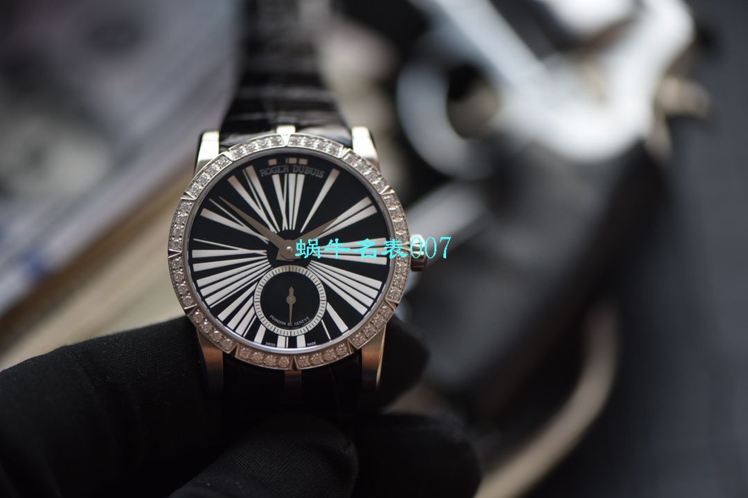  Video analysis PF Factory 超A高仿Roger DubuisRoger Dubuis王者系列36毫米女表RDDBEX0355 / LJ070
