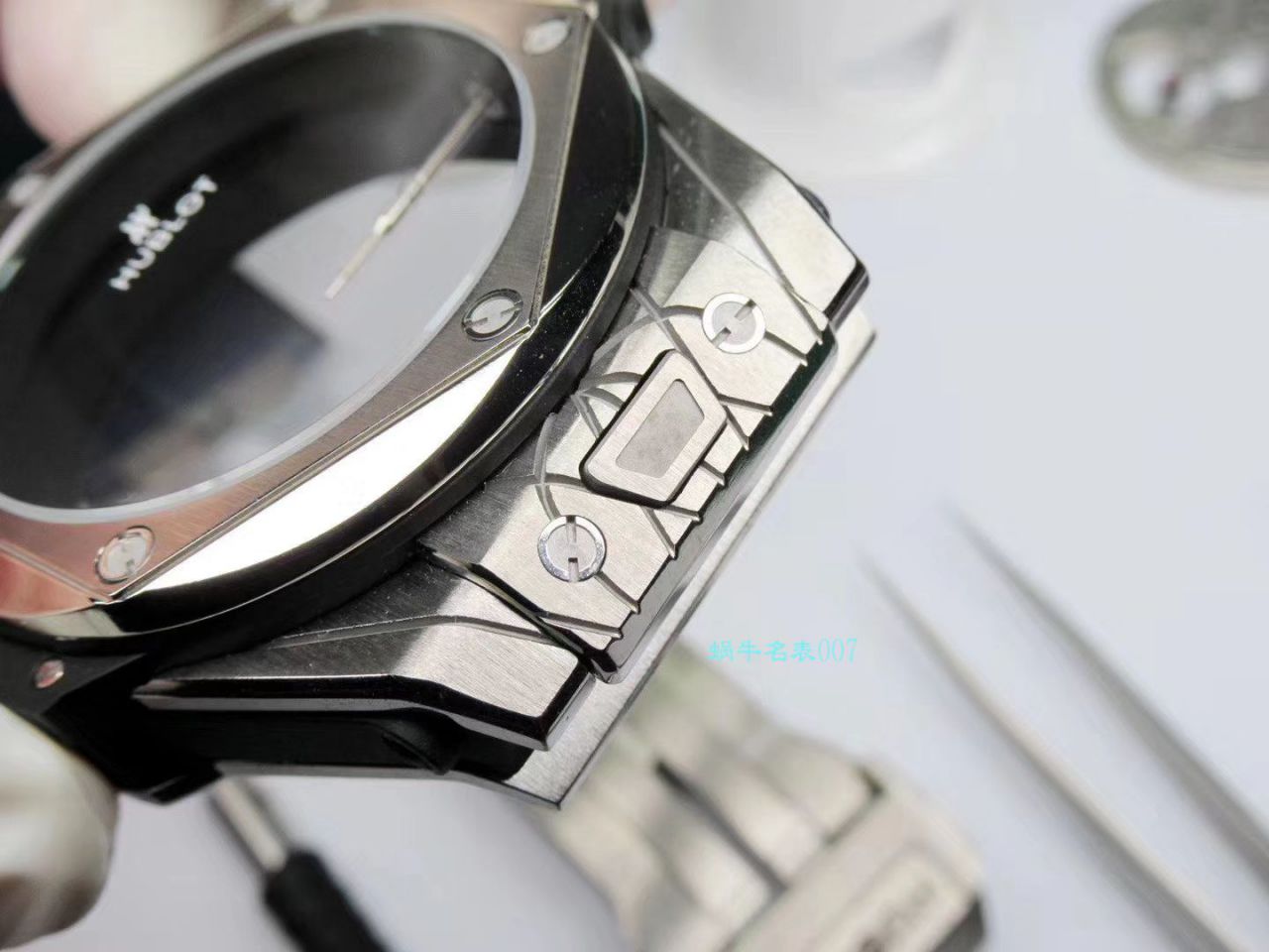 WWF Factory 官网 hublot 复刻高仿SANG BLEU刺青415.NX.7179.VR.MXM18，415.CX.1112.VR.MXM18 wrist watch  / YB081