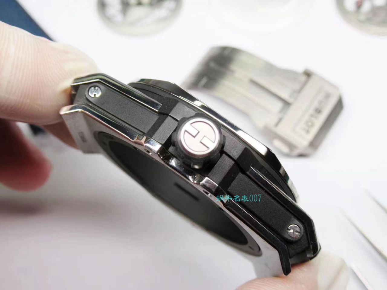 WWF Factory 官网 hublot 复刻高仿SANG BLEU刺青415.NX.7179.VR.MXM18，415.CX.1112.VR.MXM18 wrist watch  / YB081