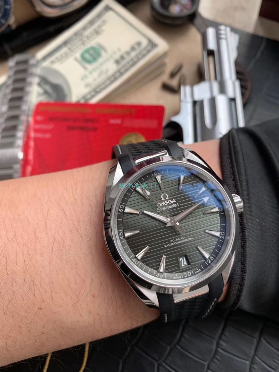 VS Factory OMEGA绿 Seamaster 150米柚木盘复刻高仿220.10.41.21.10.001 wrist watch  / M690