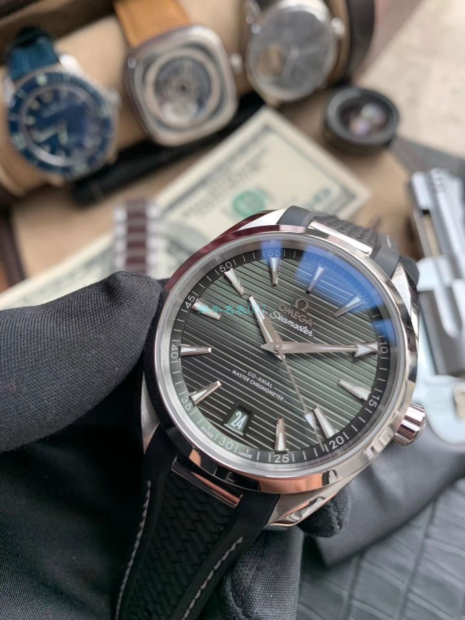 VS Factory OMEGA绿 Seamaster 150米柚木盘 Best 复刻高仿220.13.41.21.10.001 wrist watch  / M693